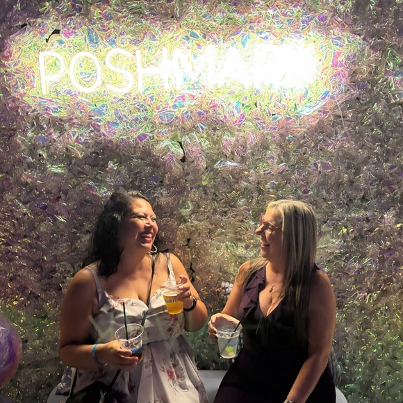 Meet your Posher, Christina - Picture 6 of 7